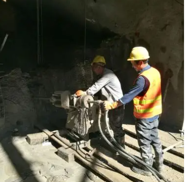 富平水下抗分散灌浆料特点 水下不分散注浆料介绍